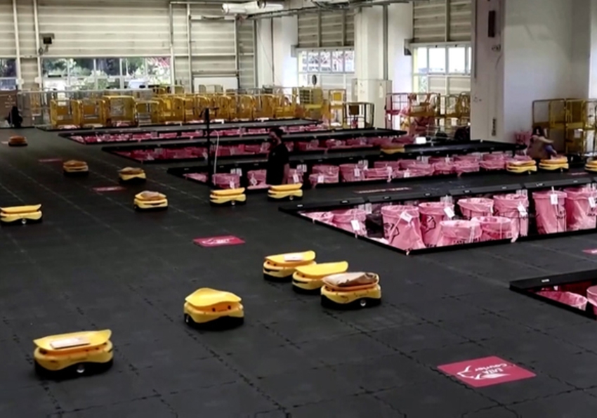 Đội quân robot xử lý 168.000 bưu phẩm mỗi ngày